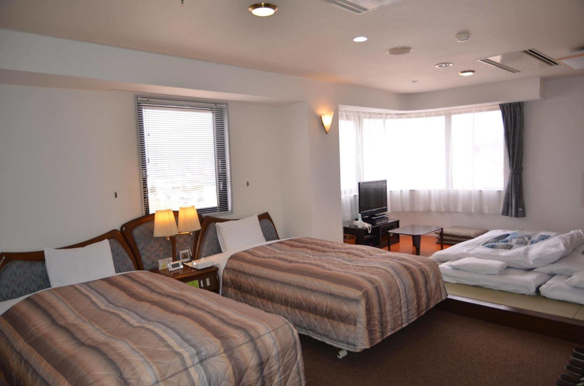 Hotel Ermou Regency Numazu Extérieur photo